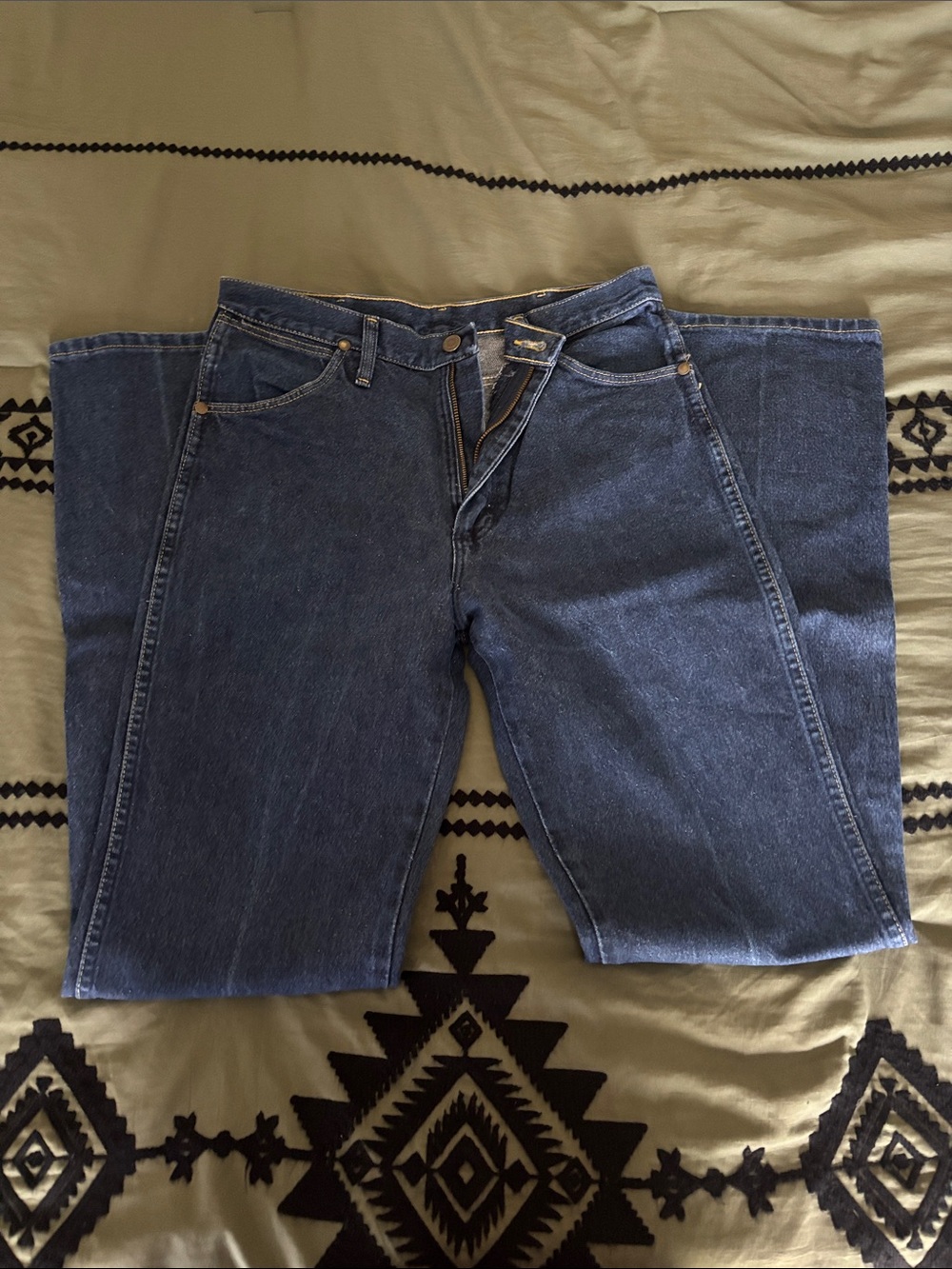 Wrangler Men’s Dark Blue Relaxed Fit Jeans